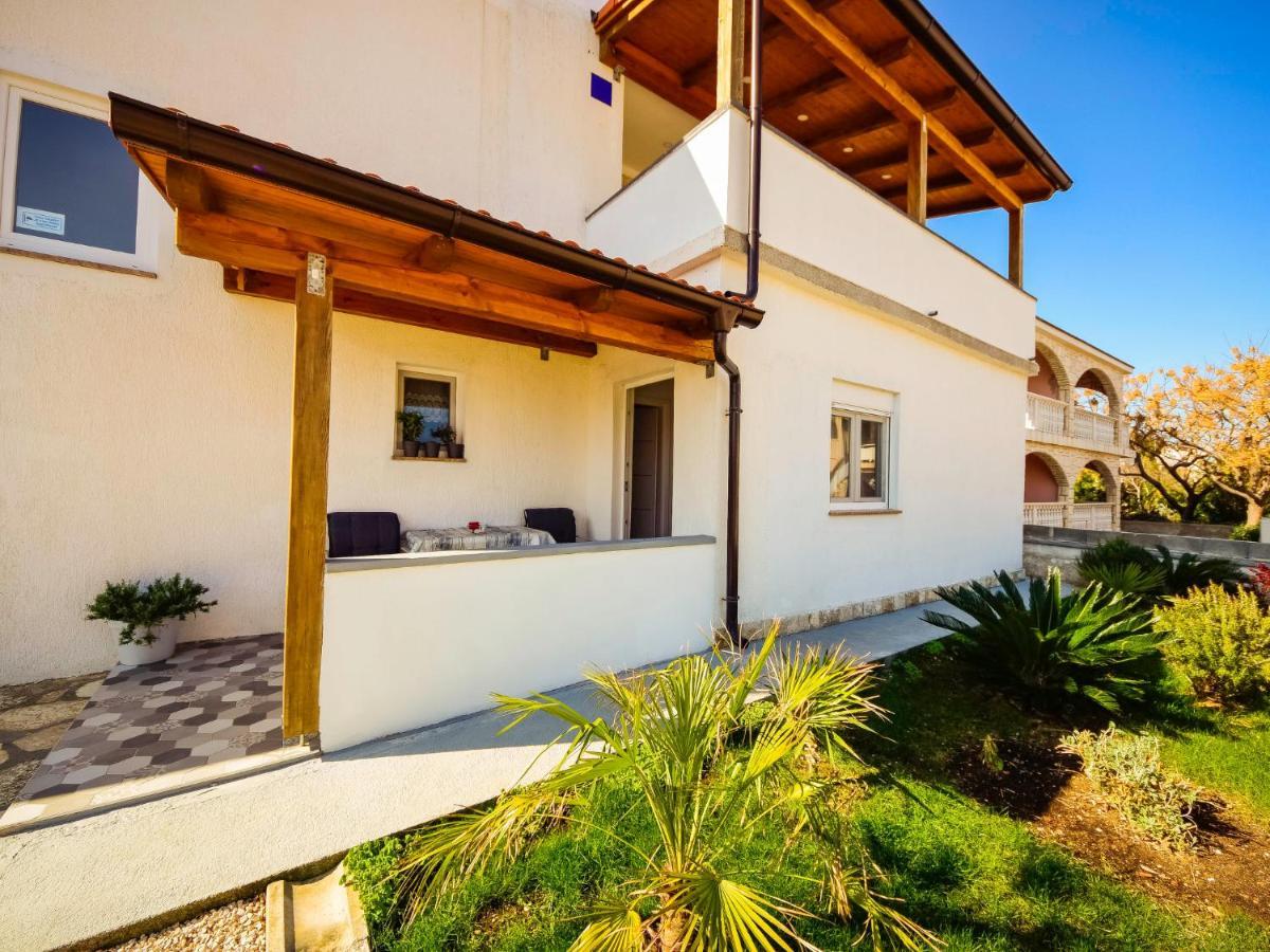 Apartment Matanovi Dvori-1 By Interhome Vir Εξωτερικό φωτογραφία