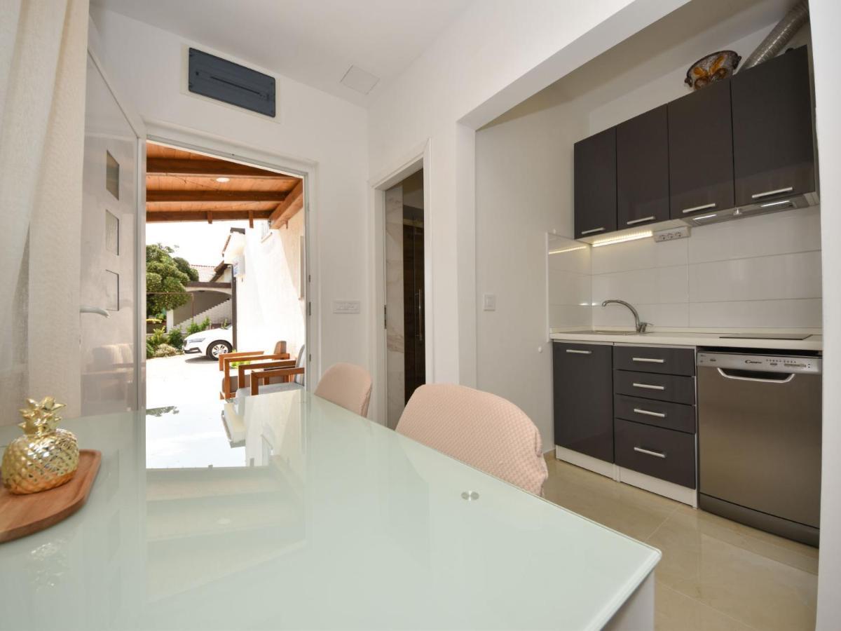 Apartment Matanovi Dvori-1 By Interhome Vir Εξωτερικό φωτογραφία