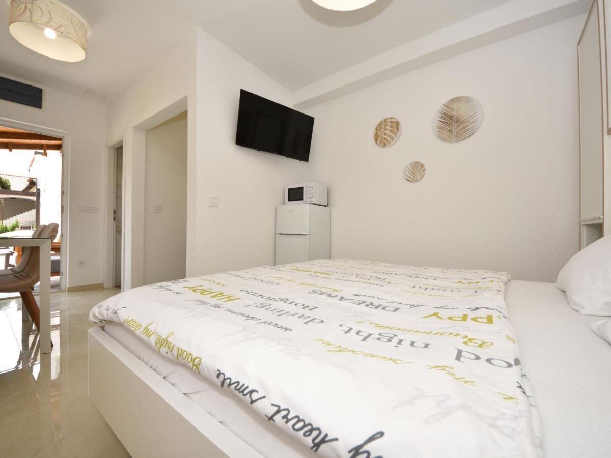 Apartment Matanovi Dvori-1 By Interhome Vir Εξωτερικό φωτογραφία